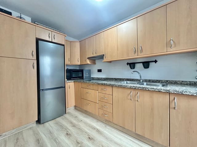 3 soveværelse Penthouse til salg i Centro Historico, Málaga by med garage - € 375.000 (Ref: 10165510)