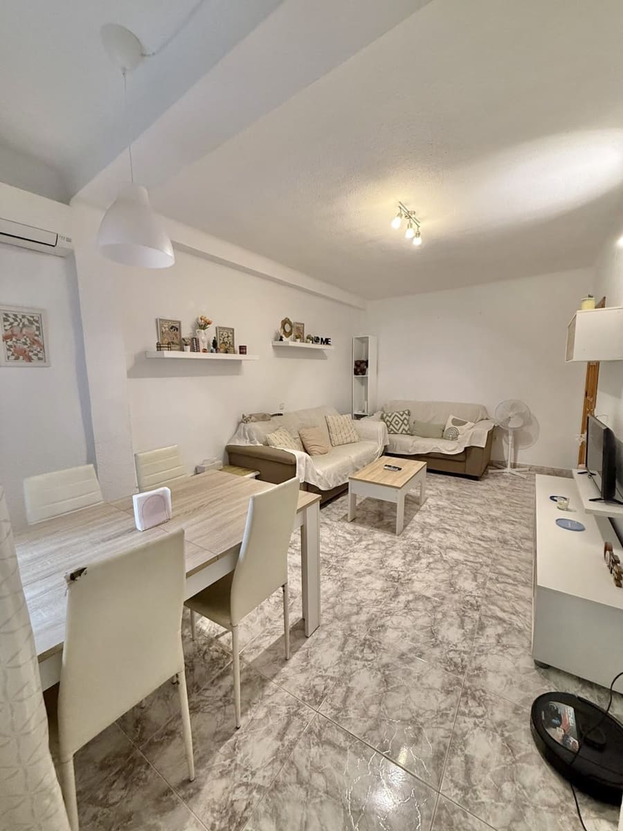3 soveværelse Lejlighed til salg i Malaga by - € 245.000 (Ref: 10172162)