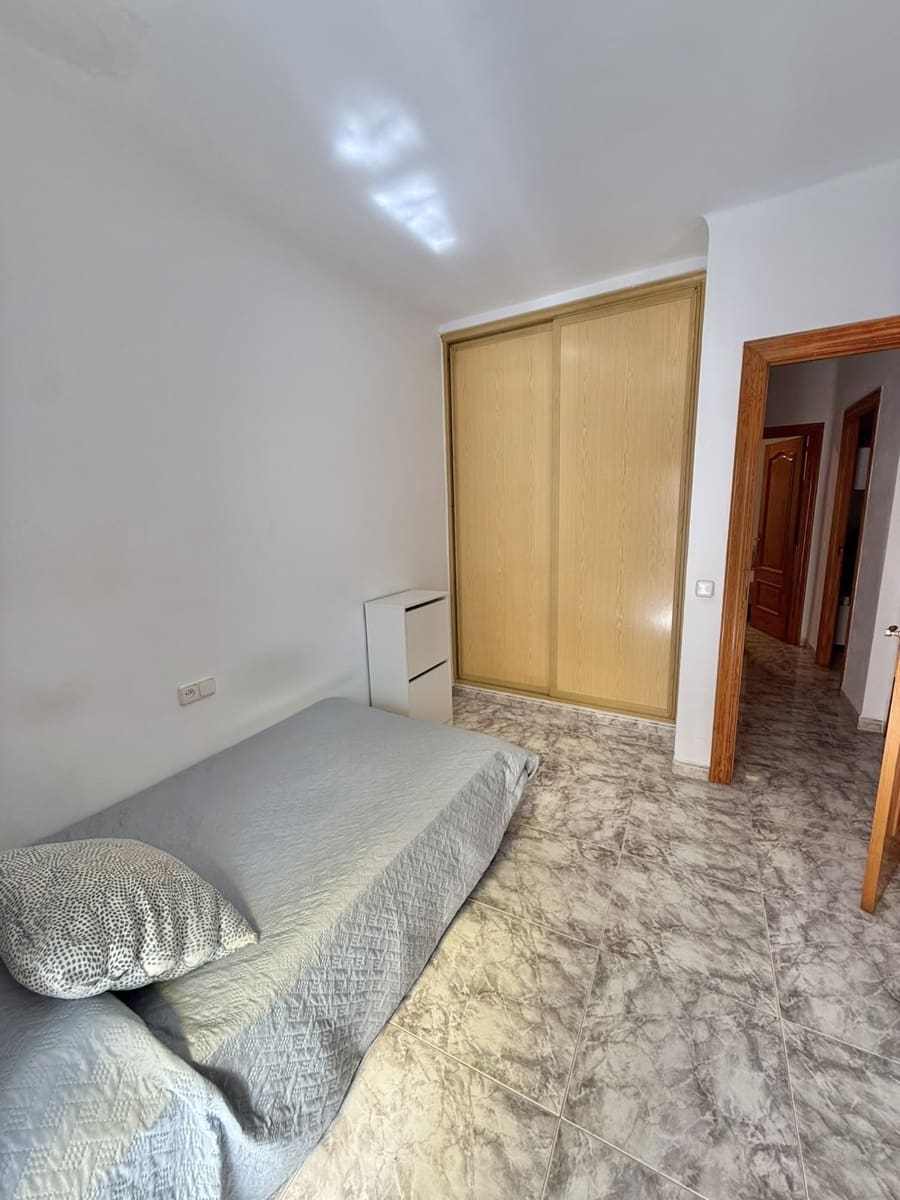 3 soveværelse Lejlighed til salg i Malaga by - € 245.000 (Ref: 10172162)