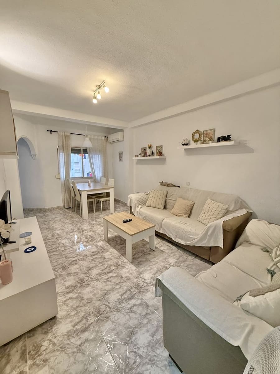 3 soveværelse Lejlighed til salg i Malaga by - € 245.000 (Ref: 10172162)