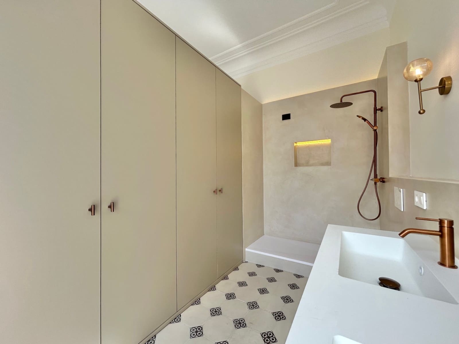 4 soveværelse Lejlighed til salg i Malaga by - € 1.250.000 (Ref: 10175695)