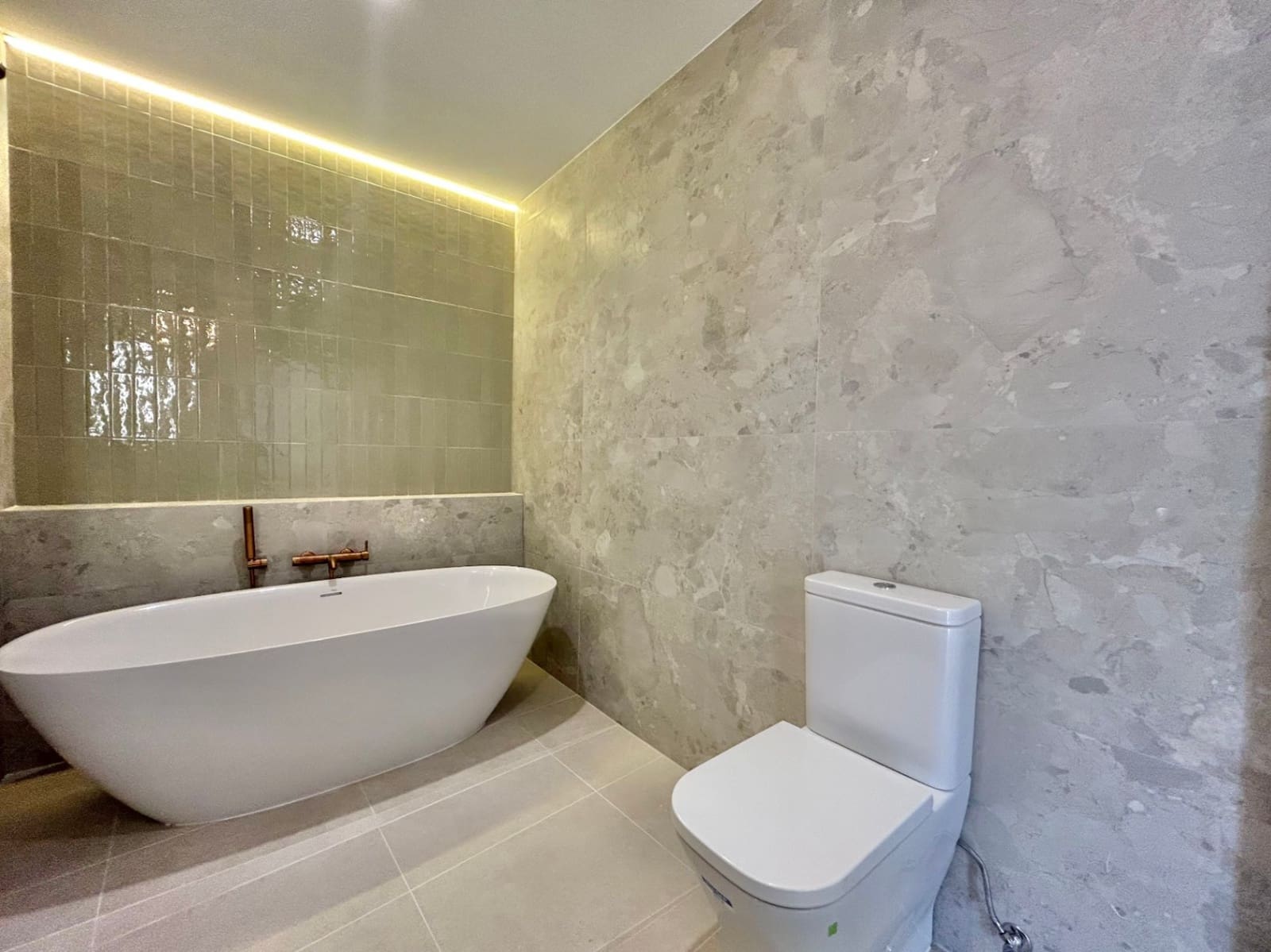 4 soveværelse Lejlighed til salg i Malaga by - € 1.250.000 (Ref: 10175695)