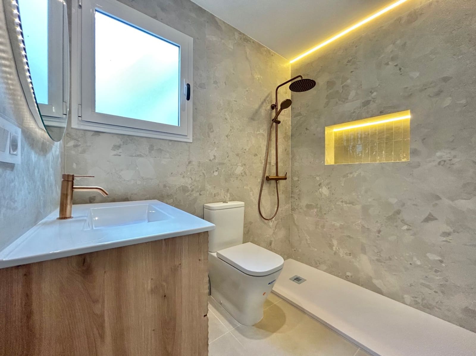 4 soveværelse Lejlighed til salg i Malaga by - € 1.250.000 (Ref: 10175695)
