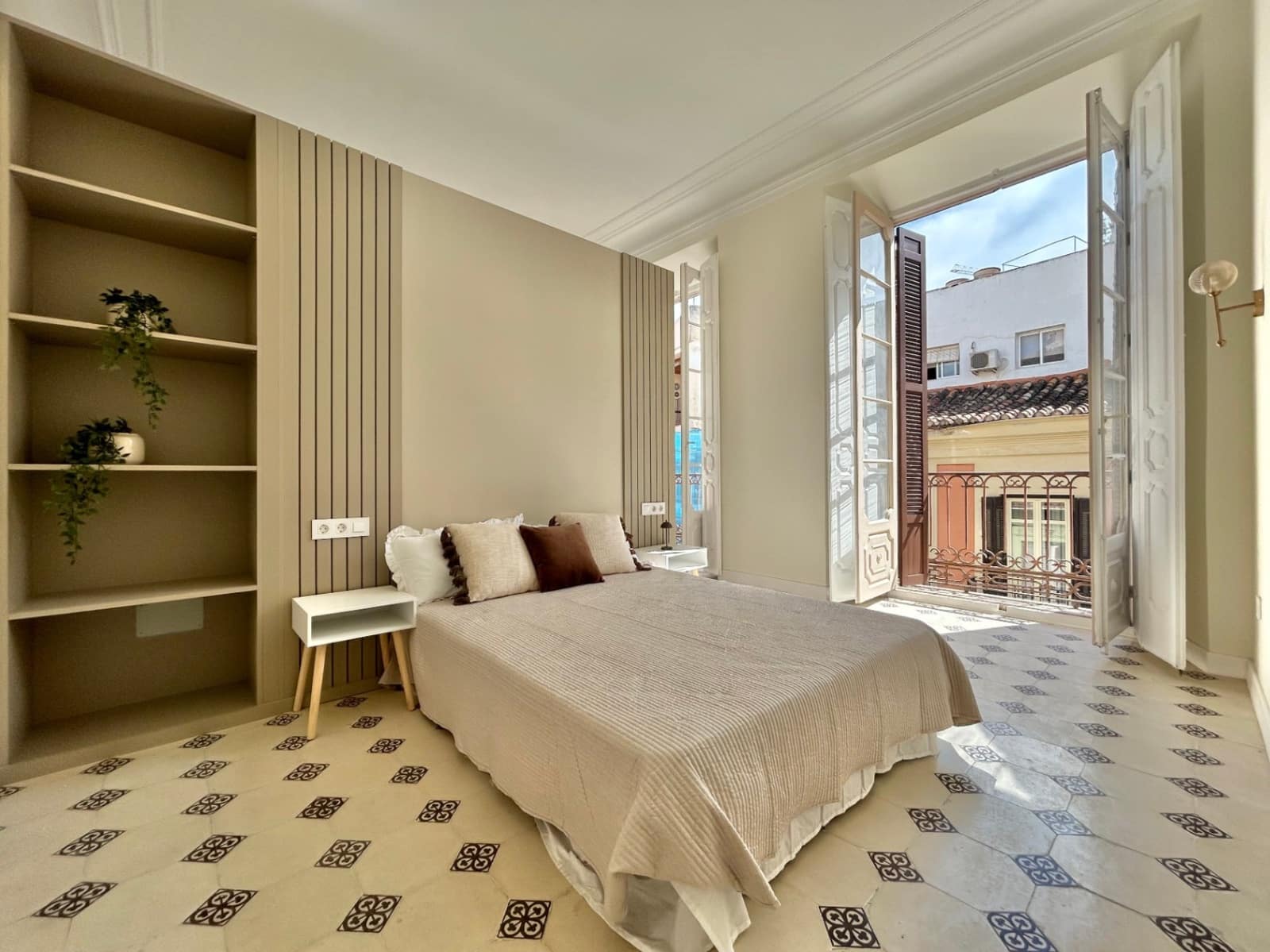 4 soveværelse Lejlighed til salg i Malaga by - € 1.250.000 (Ref: 10175695)