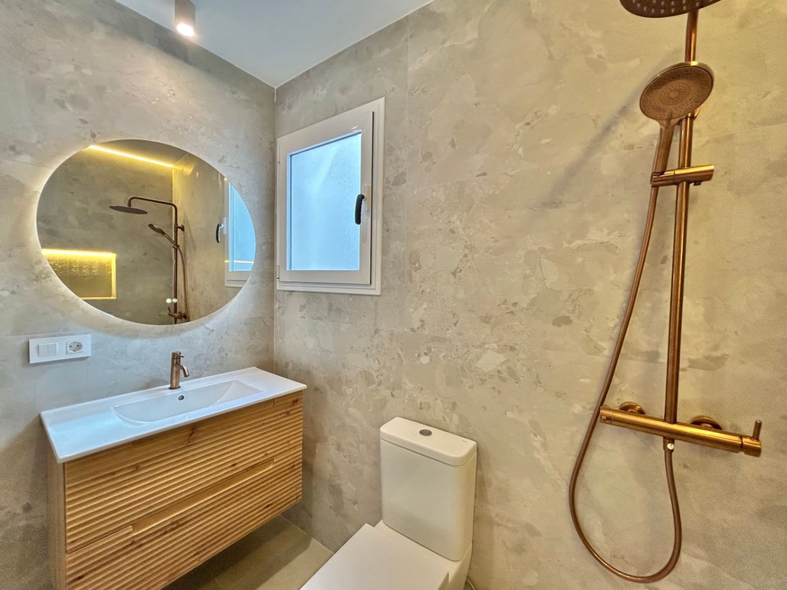 4 soveværelse Lejlighed til salg i Malaga by - € 1.250.000 (Ref: 10175695)