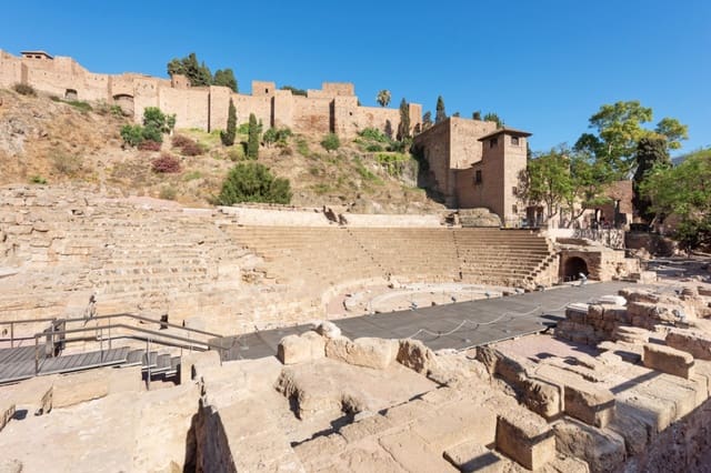 Garage til salg i Perchel Sur, Málaga by - € 41.990 (Ref: 8252459)