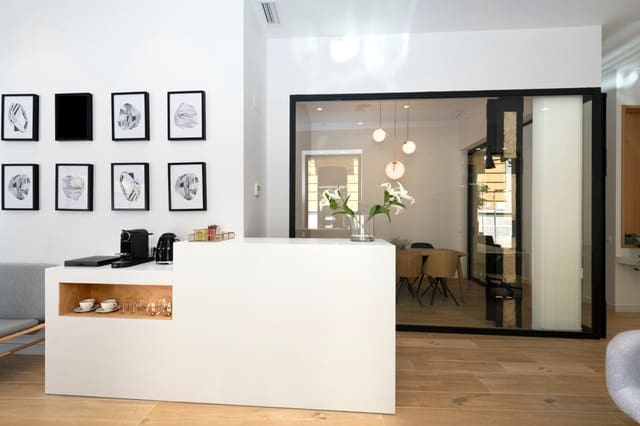 Garage til salg i Perchel Sur, Málaga by - € 41.990 (Ref: 8252459)