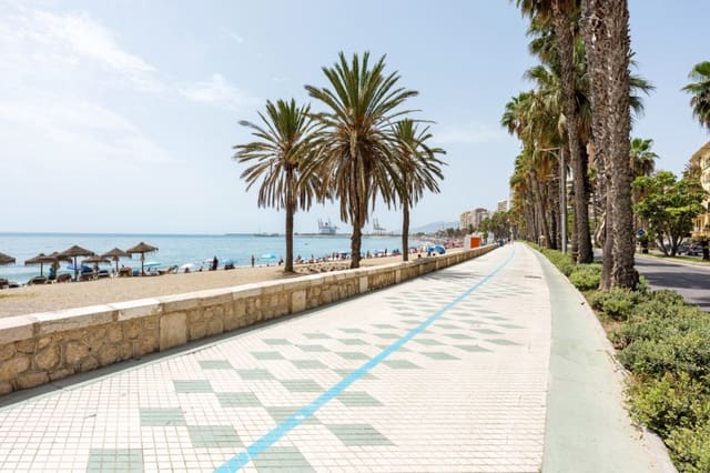 4 soverom Leilighet til salgs i La Caleta, Málaga by med garasje - € 499 900 (Ref: 8255130)