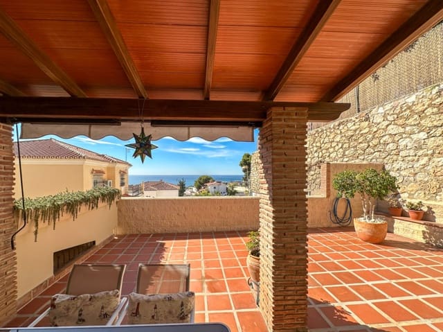 3 soveværelse Villa til salg i Rincón de la Victoria med garage - € 750.000 (Ref: 8617590)