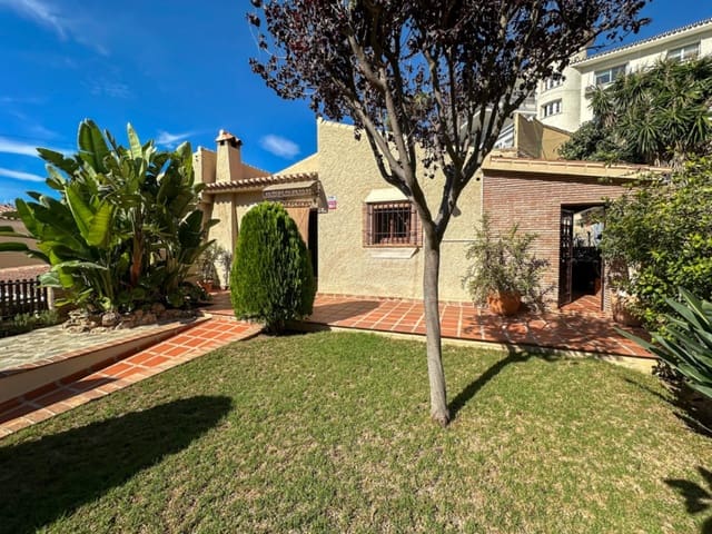 3 soveværelse Villa til salg i Rincón de la Victoria med garage - € 750.000 (Ref: 8617590)