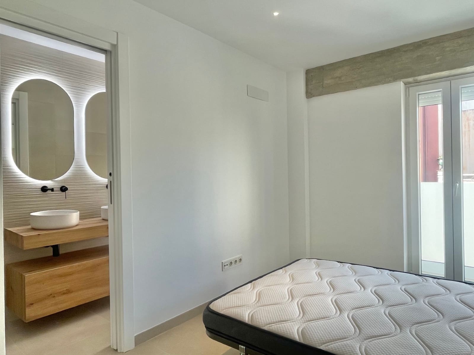 3 slaapkamer Villa te koop in Malaga stad met zwembad garage - € 750.000 (Ref: 8803272)