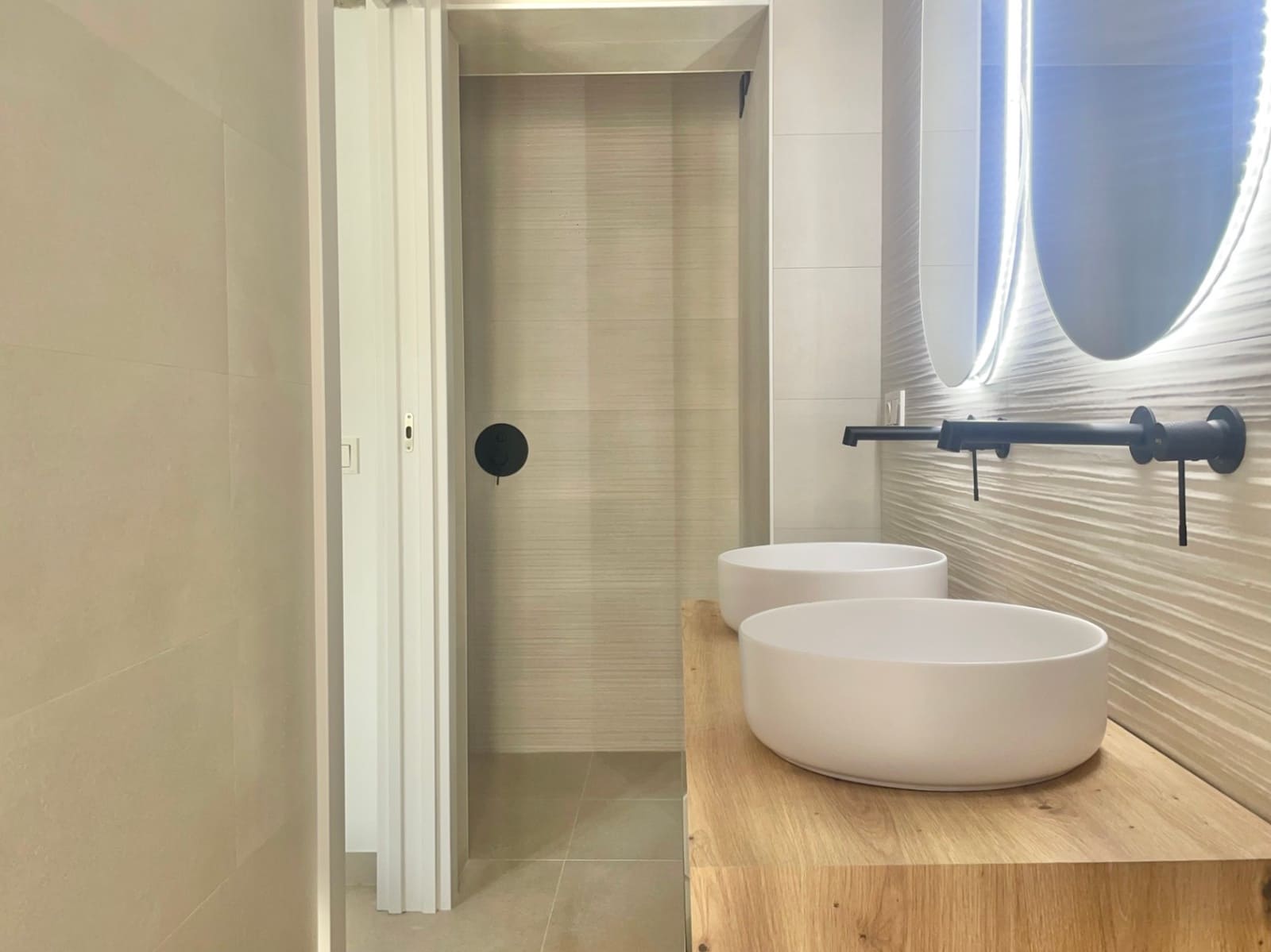 3 slaapkamer Villa te koop in Malaga stad met zwembad garage - € 750.000 (Ref: 8803272)