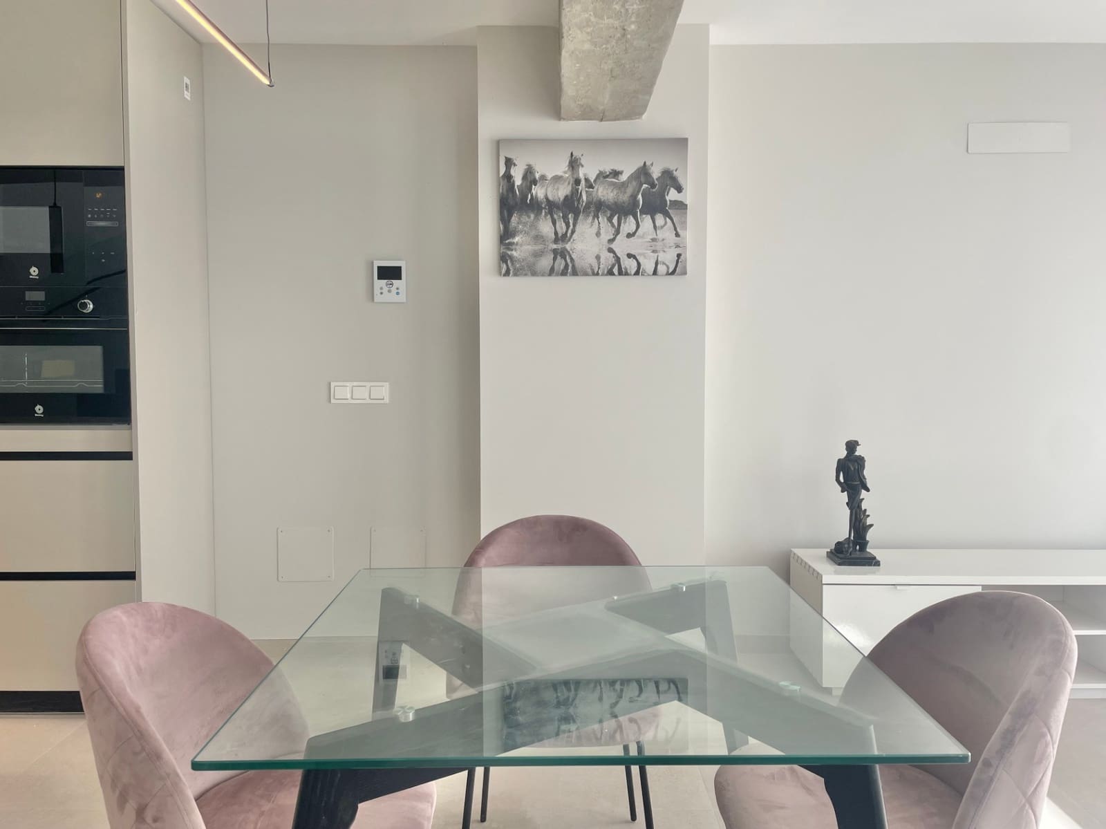 3 slaapkamer Villa te koop in Malaga stad met zwembad garage - € 750.000 (Ref: 8803272)