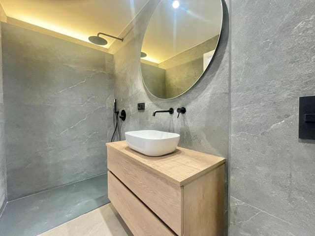 3 soverom Villa til salgs i Cristo de la Epidemia, Málaga by med svømmebasseng garasje - € 750 000 (Ref: 8803272)