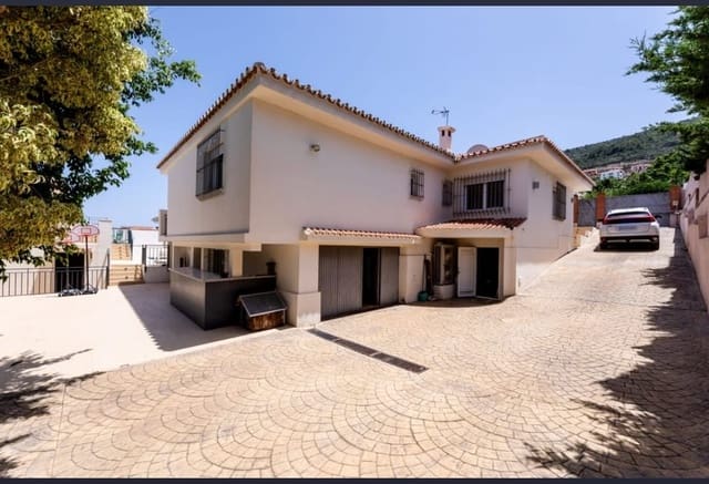 6 camera da letto Villa in vendita in Alhaurín de la Torre con piscina garage - 855.000 € (Rif: 8868449)