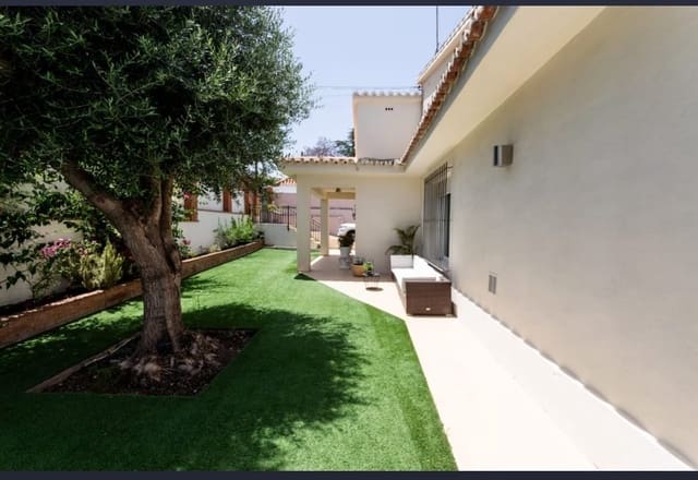 6 camera da letto Villa in vendita in Alhaurín de la Torre con piscina garage - 855.000 € (Rif: 8868449)