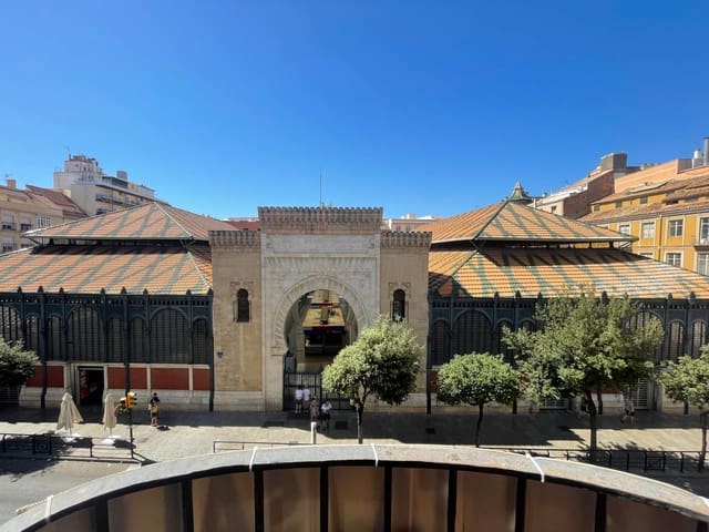 4 chambre Appartement à vendre à Centro Historico, Malaga ville - 699 000 € (Ref: 8898109)