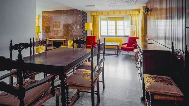 6 soveværelse Villa til salg i Pedregalejo, Málaga by med swimmingpool garage - € 1.590.000 (Ref: 8967829)