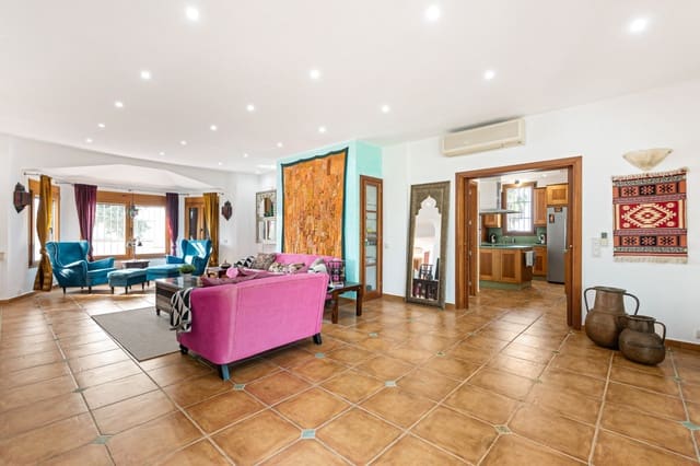 5 makuuhuone Maalaistalo myytävänä paikassa Alhaurín el Grande mukana uima-altaan 
autotalli - 1 445 000 € (Ref: 8969352)