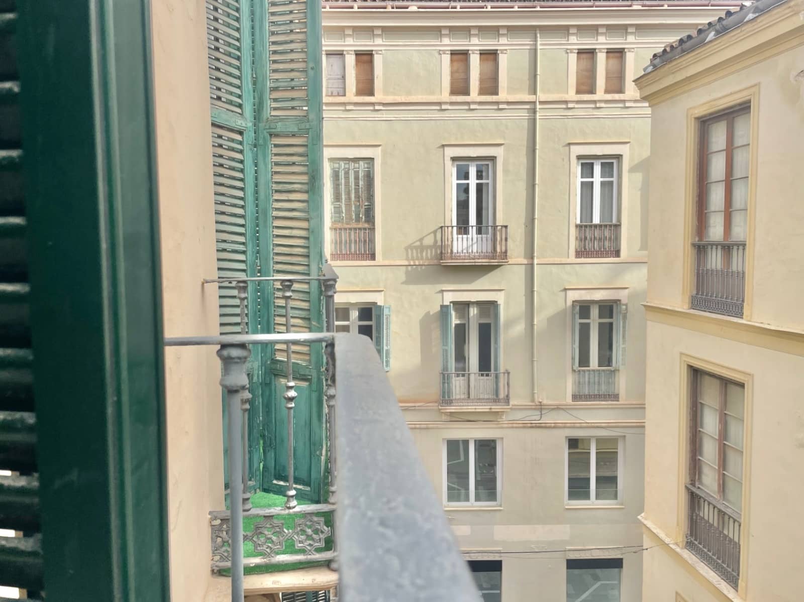 4 soveværelse Lejlighed til salg i Malaga by - € 1.175.000 (Ref: 9006538)