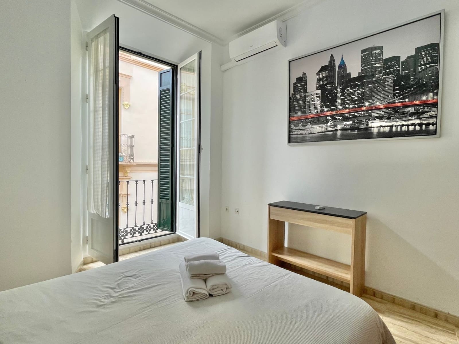 4 soveværelse Lejlighed til salg i Malaga by - € 1.175.000 (Ref: 9006538)