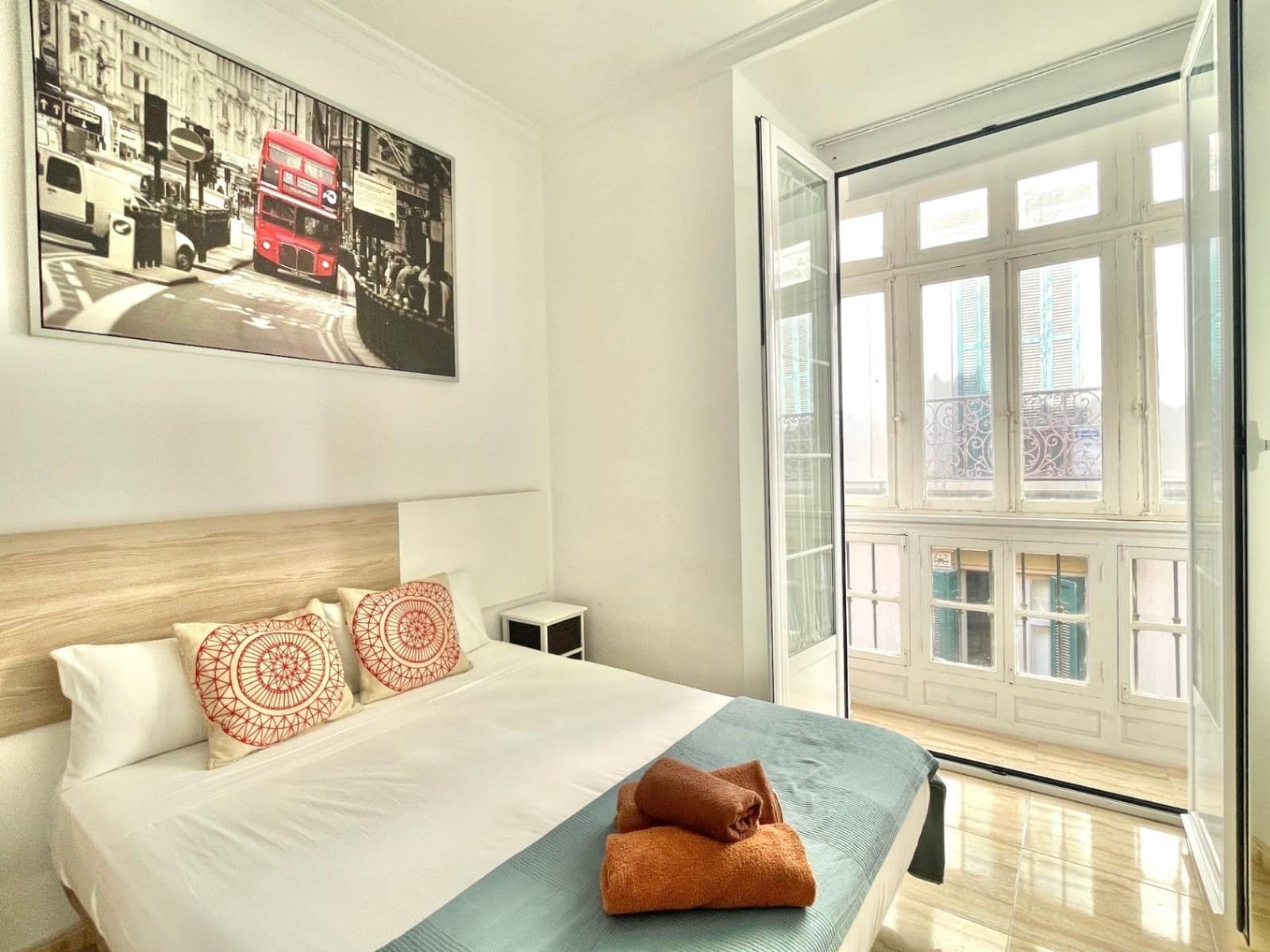 4 soveværelse Lejlighed til salg i Malaga by - € 1.175.000 (Ref: 9006538)