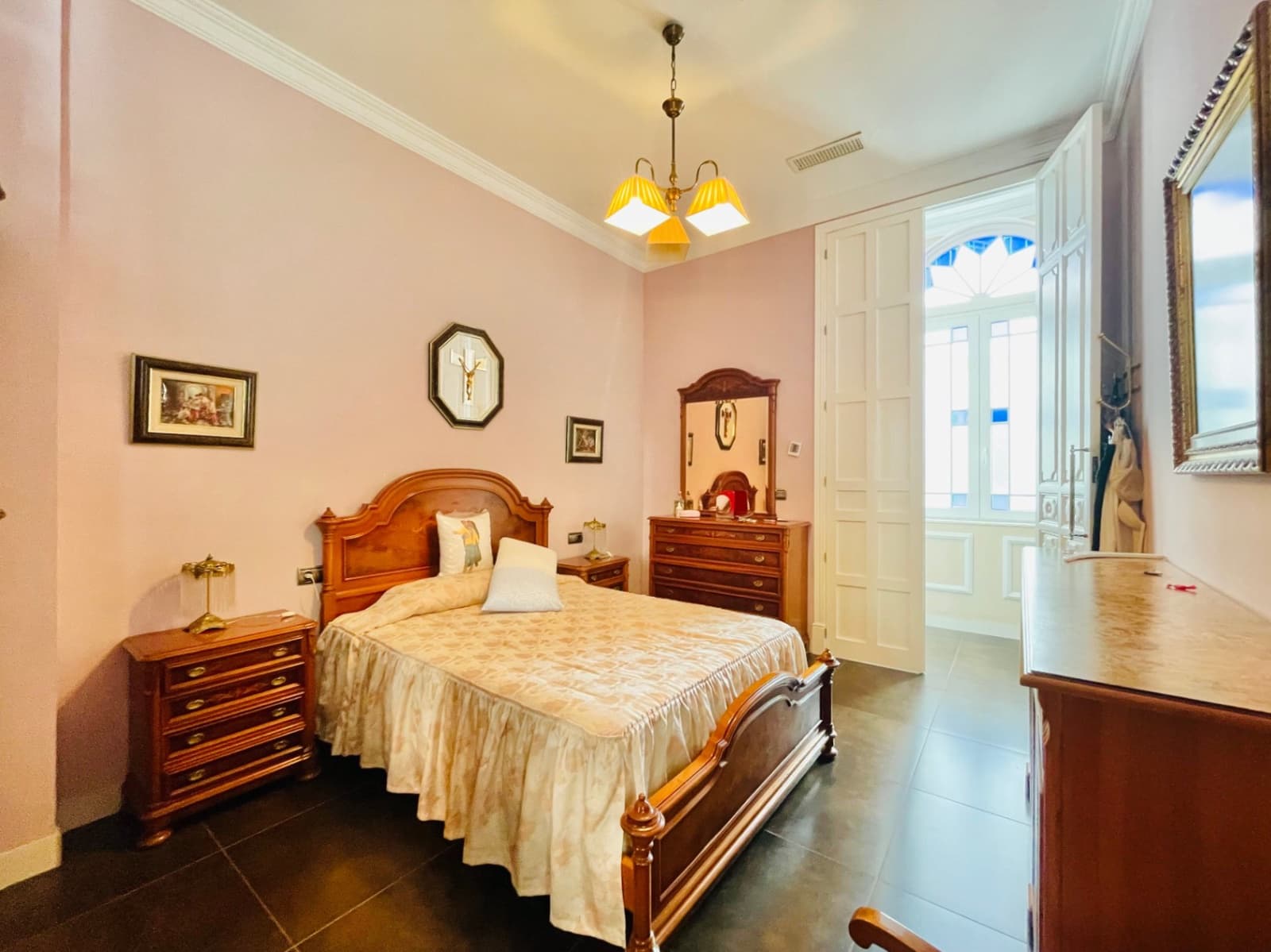 4 soveværelse Lejlighed til salg i Malaga by - € 1.490.000 (Ref: 9019455)