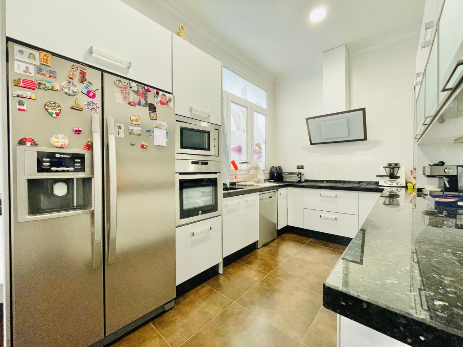 4 soveværelse Lejlighed til salg i Malaga by - € 1.490.000 (Ref: 9019455)