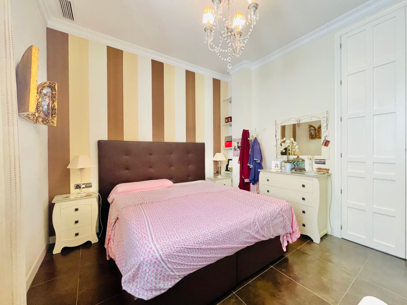 4 soveværelse Lejlighed til salg i Malaga by - € 1.490.000 (Ref: 9019455)