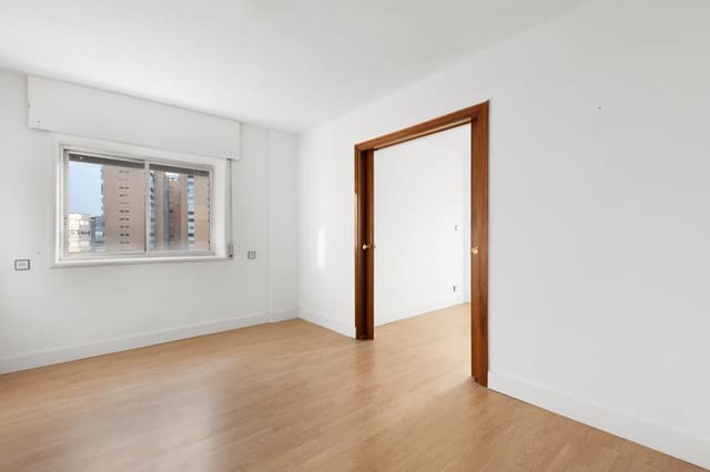 4 slaapkamer Flat te koop in La Malagueta, Málaga stad met garage - € 1.100.000 (Ref: 9029165)