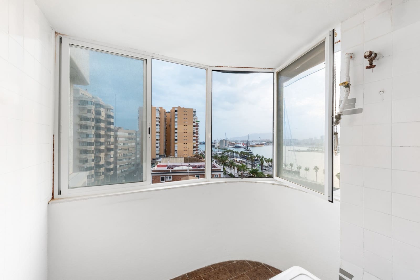 4 soveværelse Lejlighed til salg i Malaga by med garage - € 1.100.000 (Ref: 9029165)