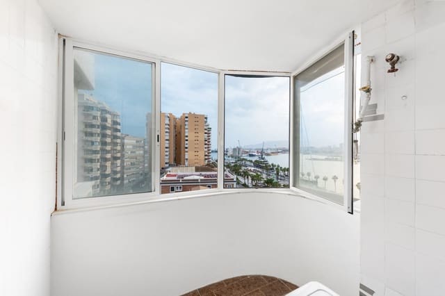 4 slaapkamer Flat te koop in La Malagueta, Málaga stad met garage - € 1.100.000 (Ref: 9029165)