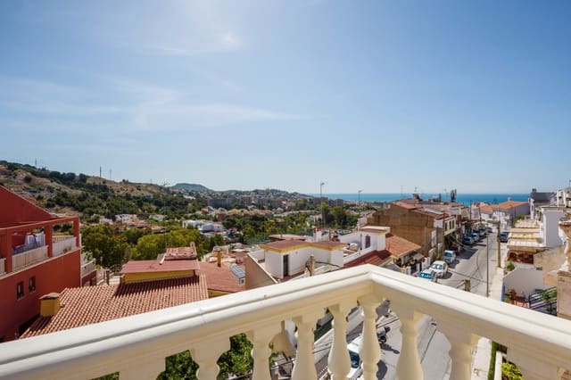 4 soveværelse Semi-Rækkehus til salg i La Mosca, Málaga by med garage - € 699.000 (Ref: 9097633)