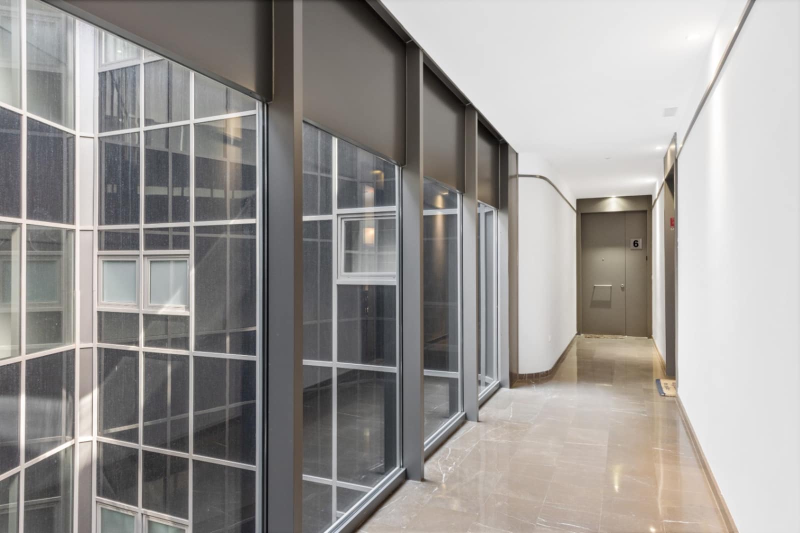 2 soveværelse Lejlighed til salg i Malaga by med garage - € 790.000 (Ref: 9125846)