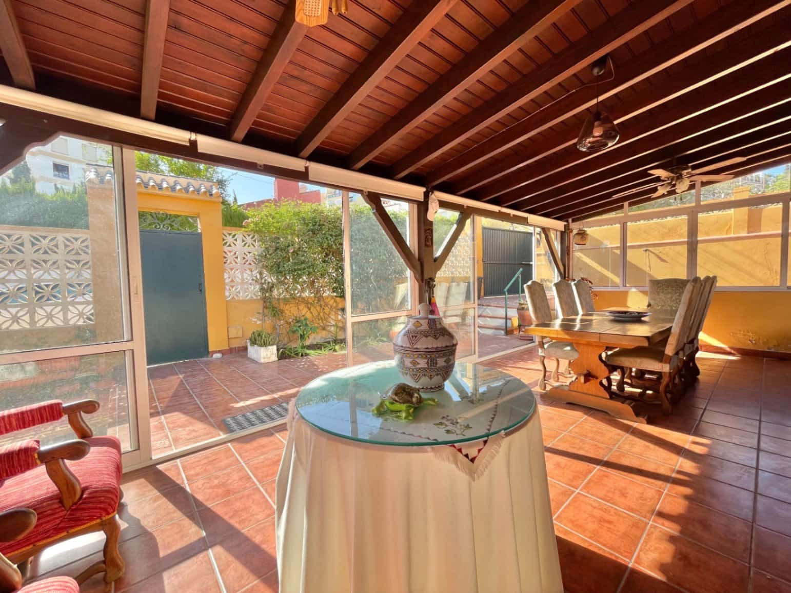 3 slaapkamer Villa te koop in Rincon de la Victoria met zwembad garage - € 670.000 (Ref: 9216800)