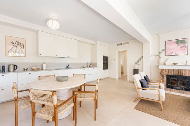 3 soverom Villa til salgs i Torremolinos med svømmebasseng garasje - € 900 000 (Ref: 9257937)