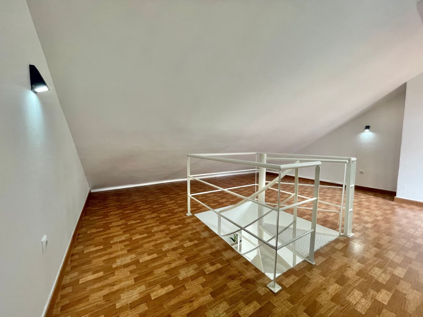 2 slaapkamer Appartement te koop in Malaga stad met garage - € 330.000 (Ref: 9279720)