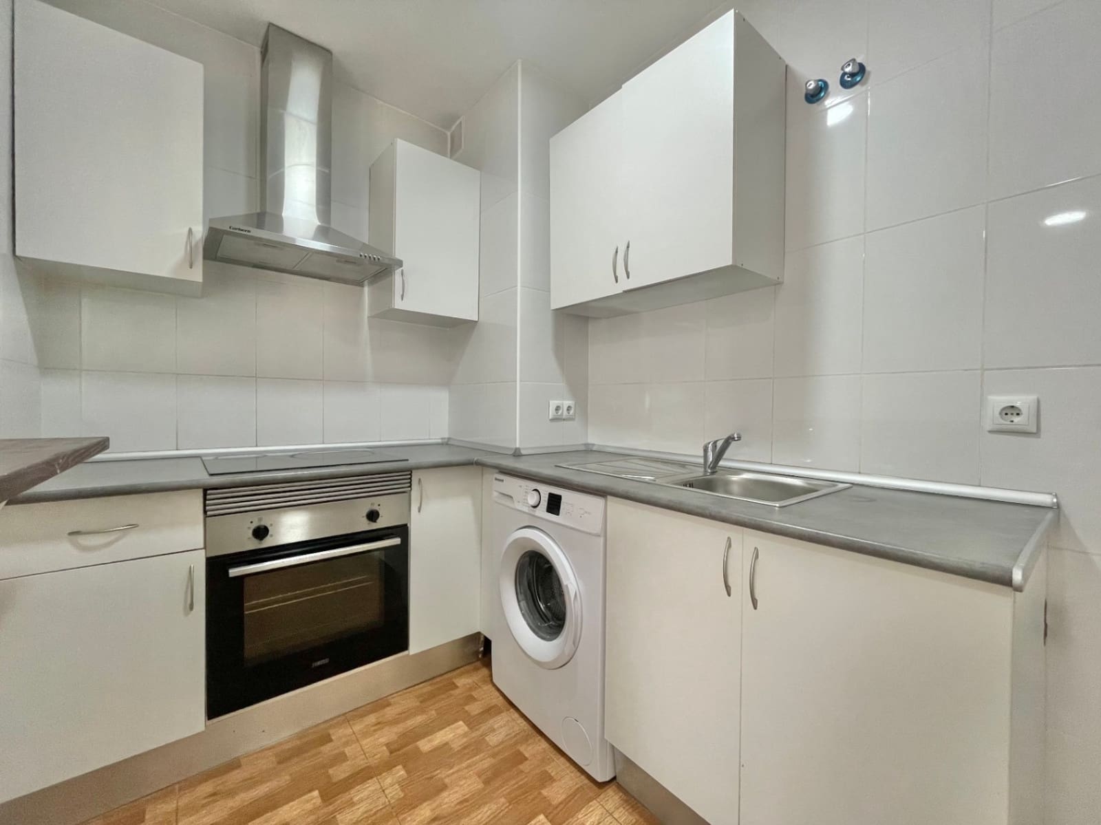 2 slaapkamer Appartement te koop in Malaga stad met garage - € 330.000 (Ref: 9279720)