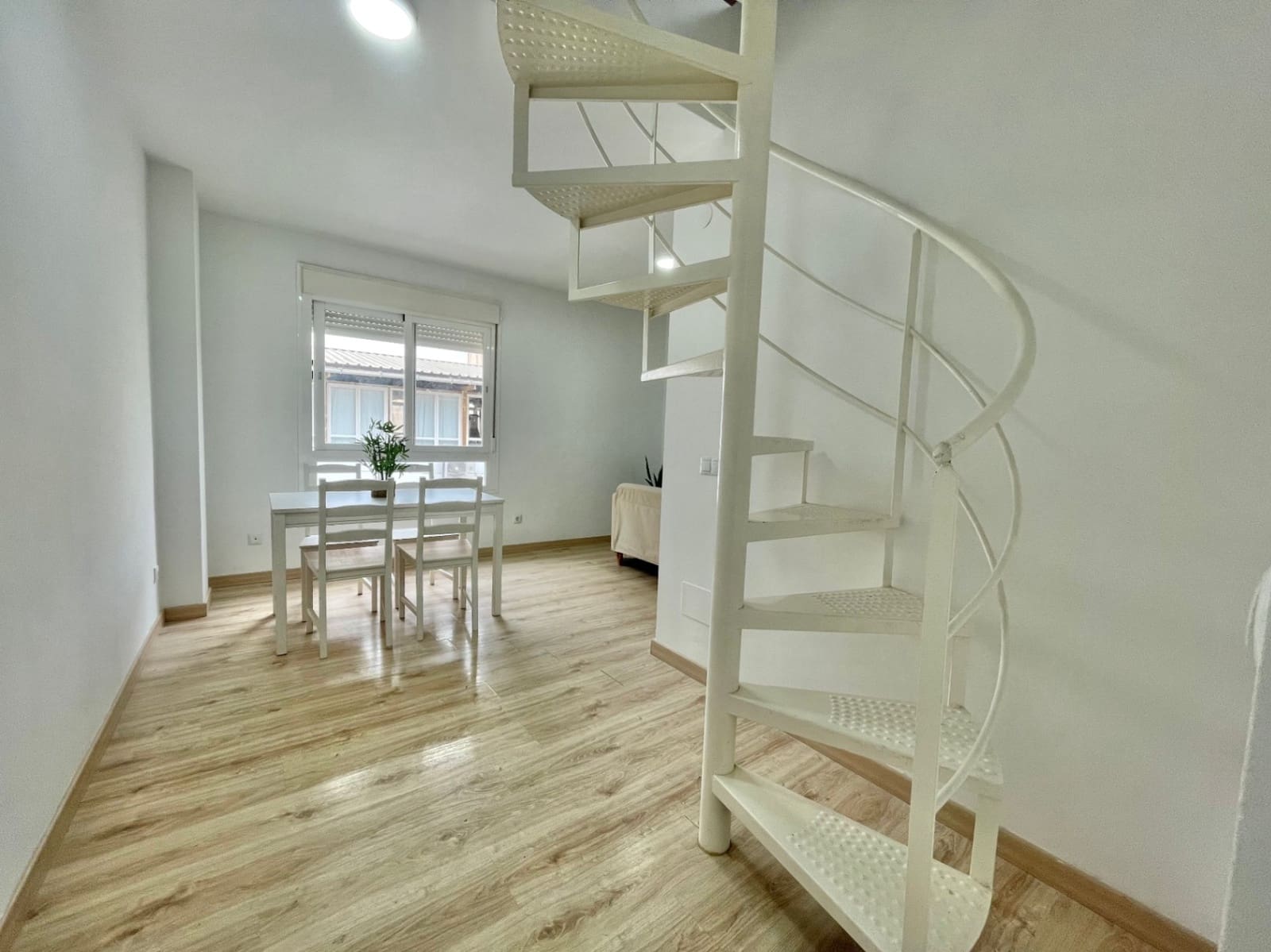 2 slaapkamer Appartement te koop in Malaga stad met garage - € 330.000 (Ref: 9279720)