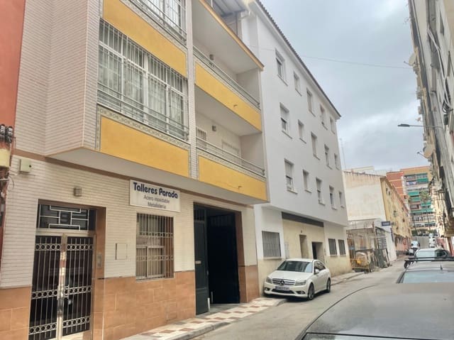 Studio te koop in La Trinidad, Málaga stad met garage - € 199.000 (Ref: 9298948)