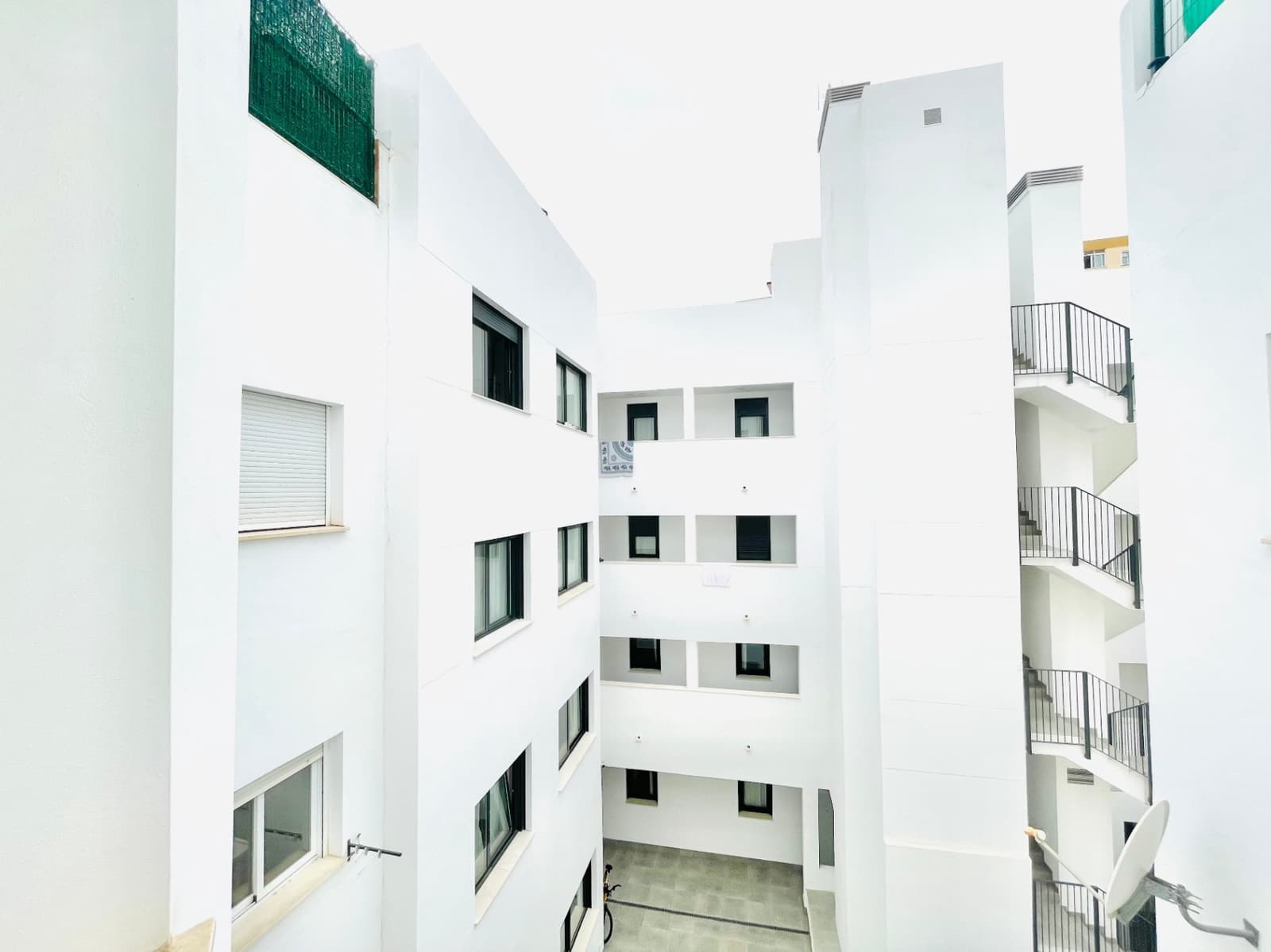 Studio te koop in Malaga stad met garage - € 199.000 (Ref: 9298948)