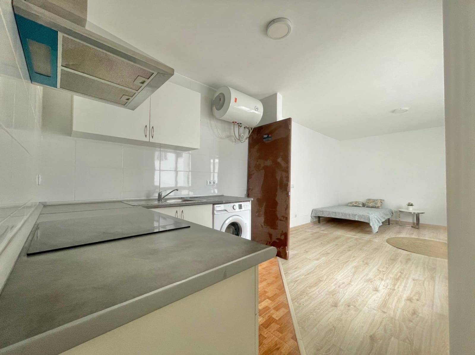 Studio te koop in Malaga stad met garage - € 199.000 (Ref: 9298948)