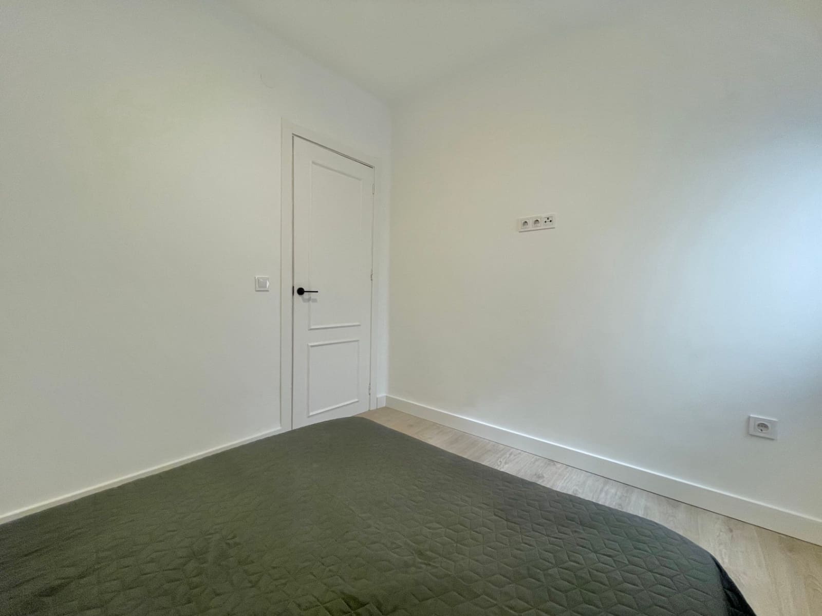 3 soveværelse Lejlighed til salg i Malaga by - € 290.000 (Ref: 9302802)