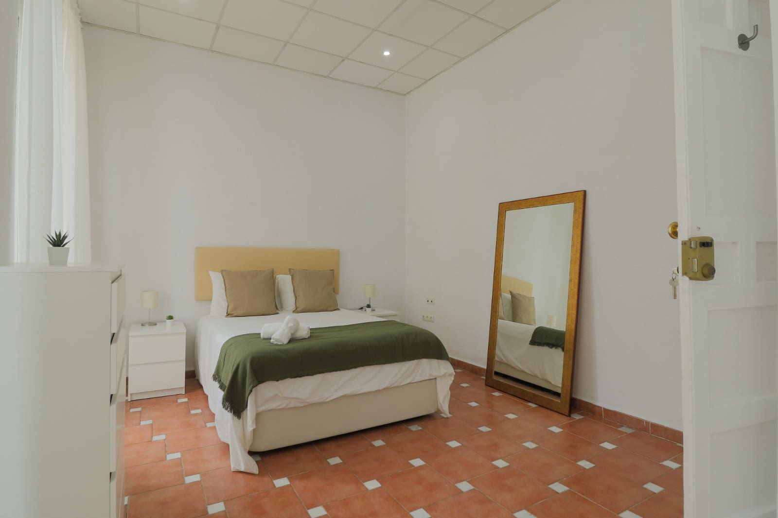 5 soveværelse Lejlighed til salg i Malaga by - € 999.000 (Ref: 9310174)