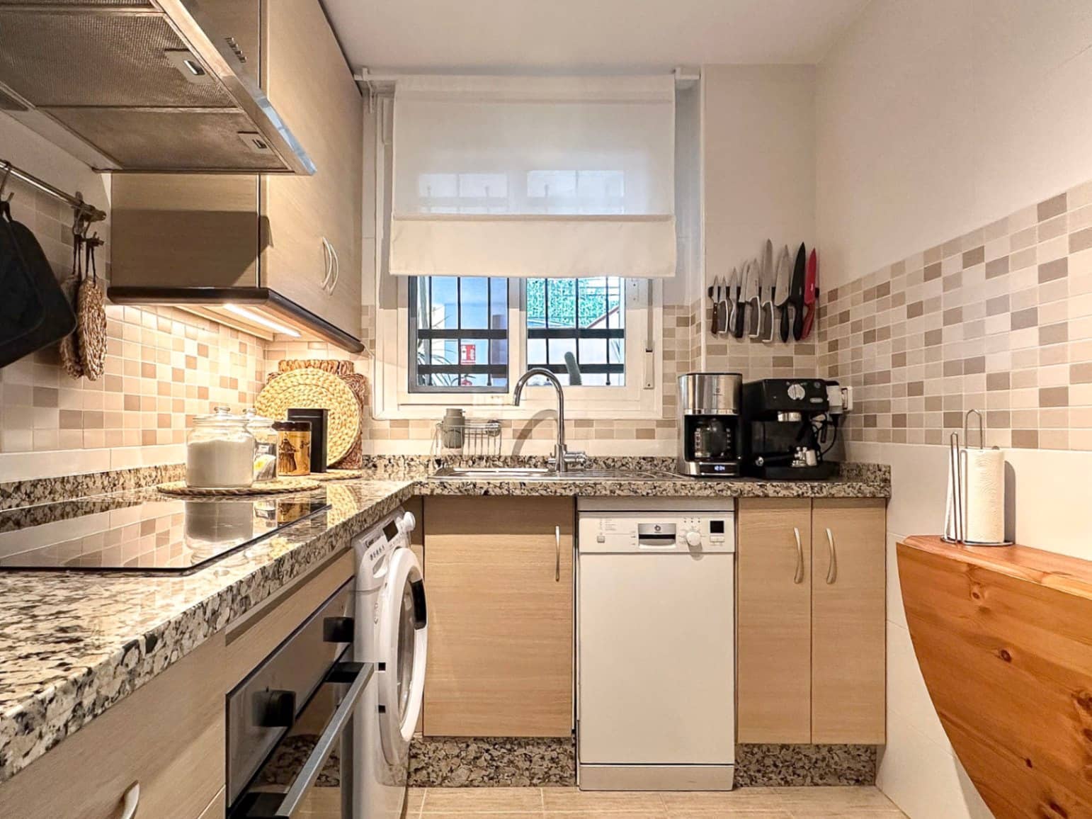 2 slaapkamer Appartement te koop in Torremolinos met zwembad garage - € 330.000 (Ref: 9327009)