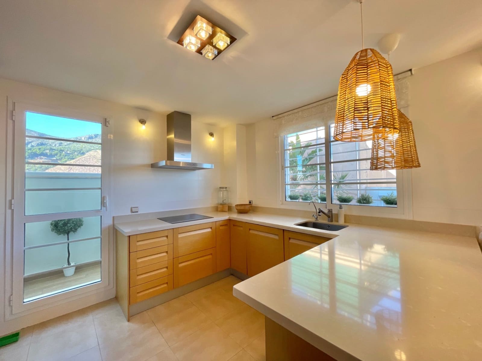 4 sypialnia Dom szeregowy na sprzedaż w Miasto Malaga z garażem - 1 050 000 € (Ref: 9344045)