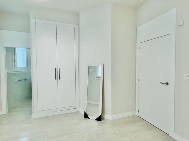 2 soverom Leilighet til salgs i La Trinidad, Málaga by - € 283 000 (Ref: 9386169)