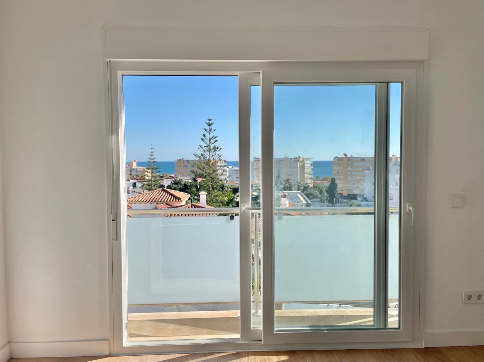 3 slaapkamer Appartement te koop in Torremolinos met zwembad garage - € 590.000 (Ref: 9402706)