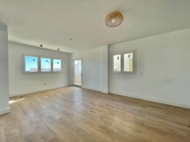 3 soveværelse Lejlighed til salg i Torremolinos med swimmingpool garage - € 590.000 (Ref: 9402706)