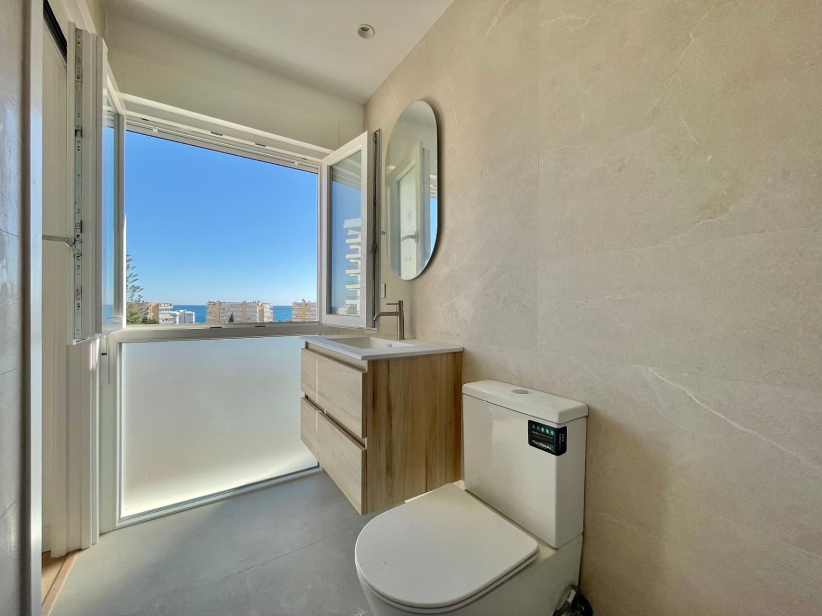 3 slaapkamer Appartement te koop in Torremolinos met zwembad garage - € 590.000 (Ref: 9402706)